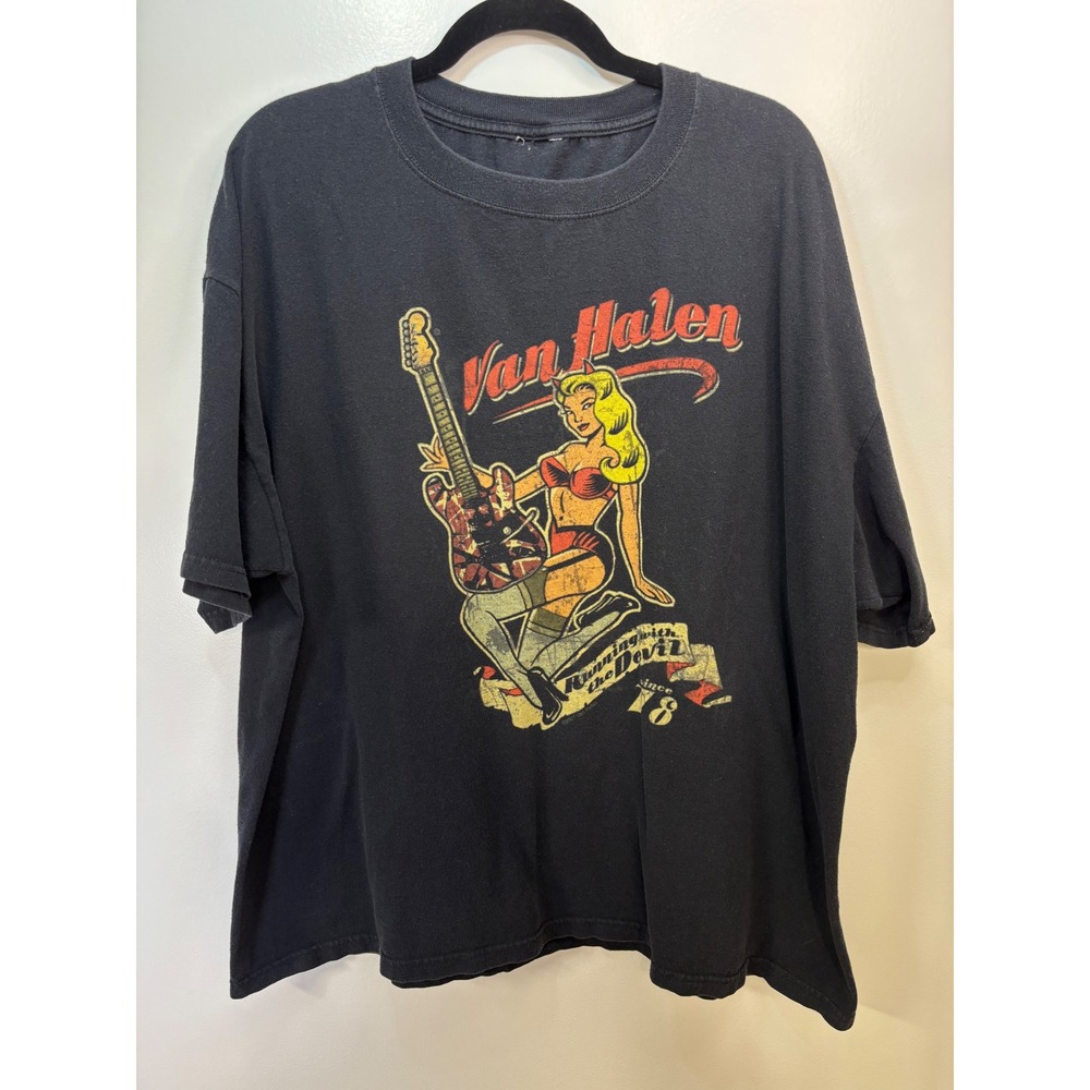 Van Halen 07/08 World Tour T-Shirt Mens Black Pinup Girl Running With‎ The Devil